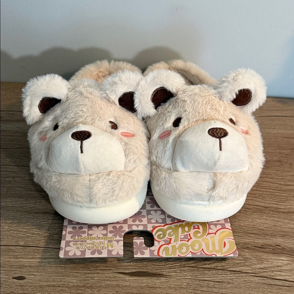 MOON CAKE Cute Bear Plush Slippers, 7/8, NWT
